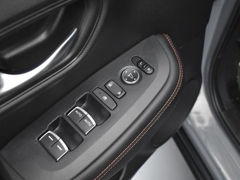 Used 2024 Honda HR-V Sport image 6
