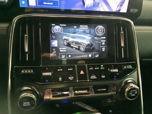 Used 2024 Lexus LX 600 F Sport AWD/4WD image 22