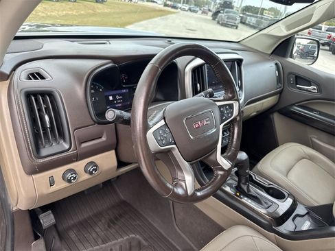 Certified 2019 GMC Canyon SLT w/ Driver Alert Package image 16