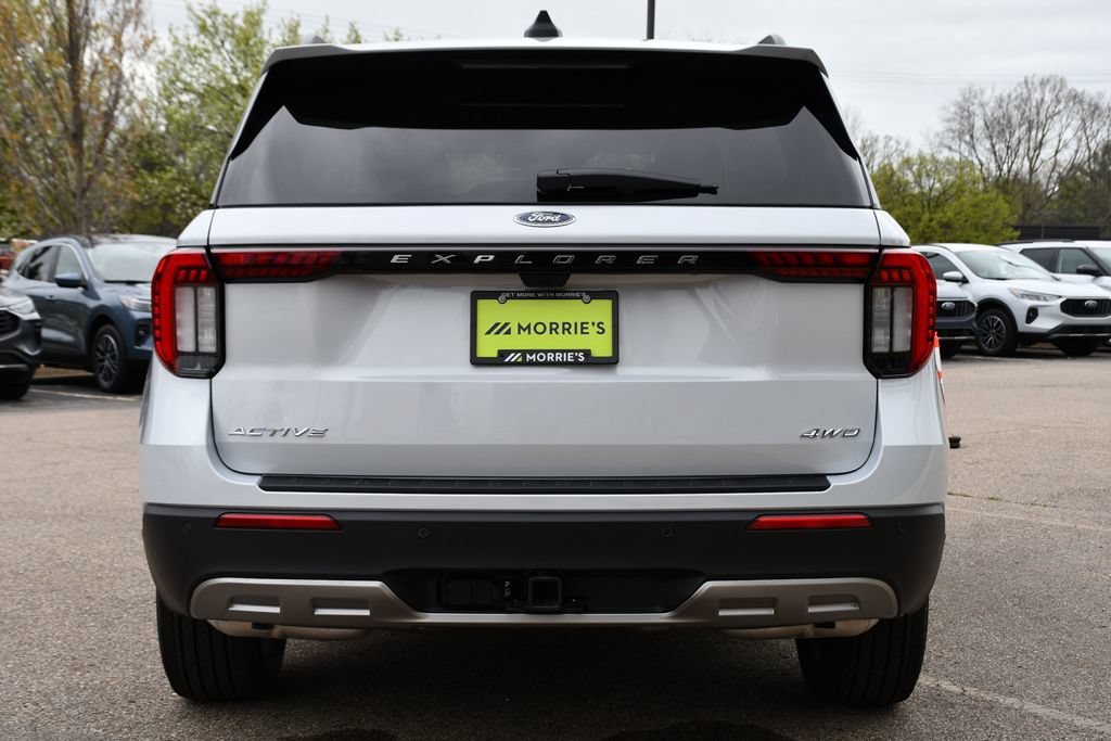 Used 2026 Ford Explorer Active w/ Active Comfort Package AWD/4WD image 5