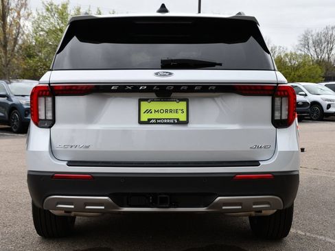 Used 2026 Ford Explorer Active w/ Active Comfort Package AWD/4WD image 5