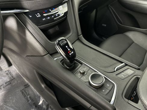 Used 2022 Cadillac XT5 Premium Luxury AWD/4WD image 18
