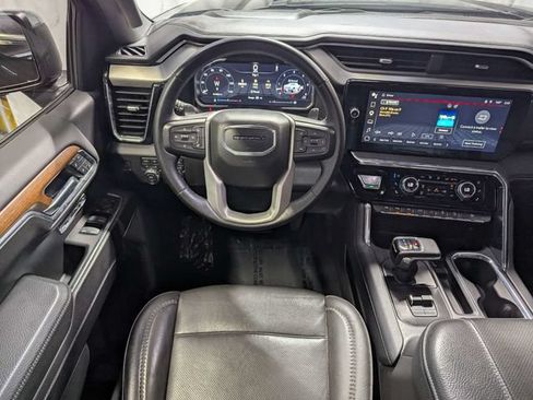 Used 2023 GMC Sierra 1500 Denali w/ Denali Reserve Package AWD/4WD image 7