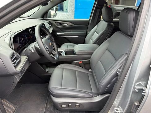 Used 2026 Chevrolet Traverse LT AWD/4WD image 15