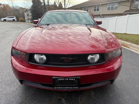 Used 2010 Ford Mustang GT image 10