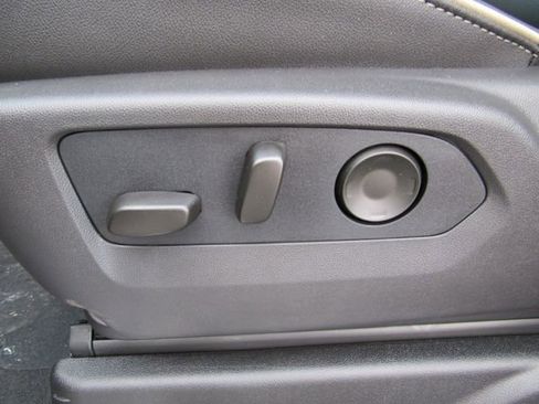 New 2026 Chevrolet Tahoe Premier image 14