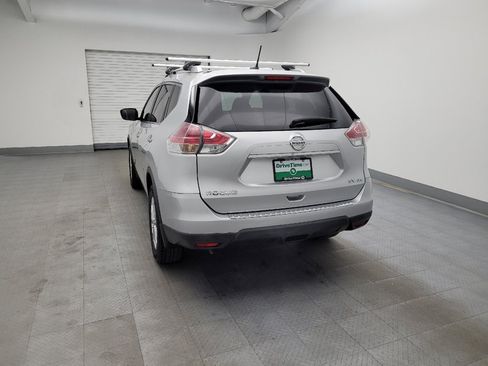 Used 2015 Nissan Rogue SV image 6