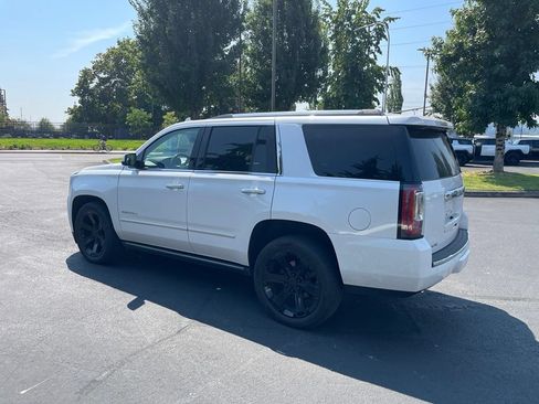 Used 2019 GMC Yukon Denali AWD/4WD image 3