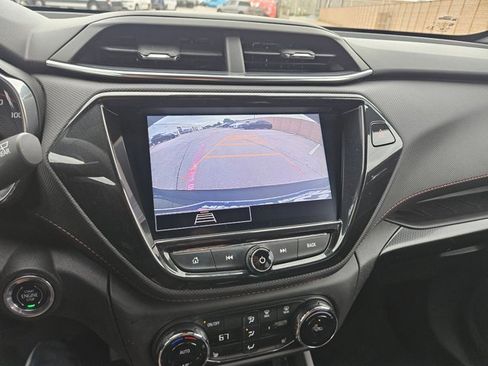 Used 2023 Chevrolet TrailBlazer RS w/ Sun and Liftgate Package image 19