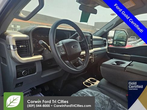 Used 2024 Ford F250 XLT w/ FX4 Off-Road Package AWD/4WD image 4