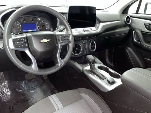Certified 2023 Chevrolet Blazer LT w/ Convenience Package image 18