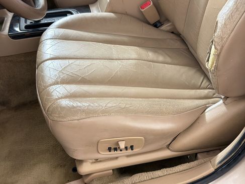 Used 1996 Toyota Avalon XL FWD image 14