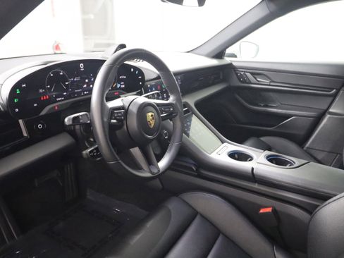 Certified 2023 Porsche Taycan w/ Premium Package RWD image 4