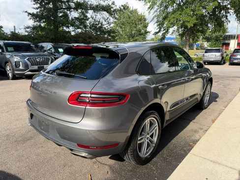 Used 2018 Porsche Macan Sport Edition AWD/4WD image 5