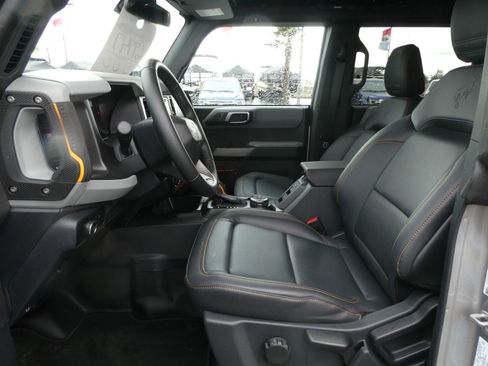 Certified 2022 Ford Bronco Badlands image 8