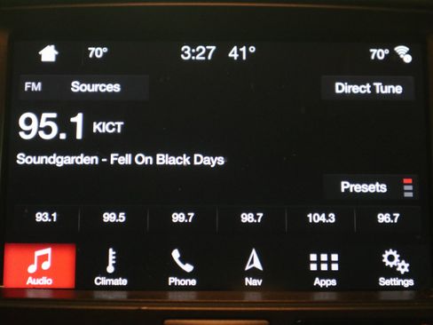 Used 2019 Ford Explorer XLT w/ Equipment Group 202A image 25