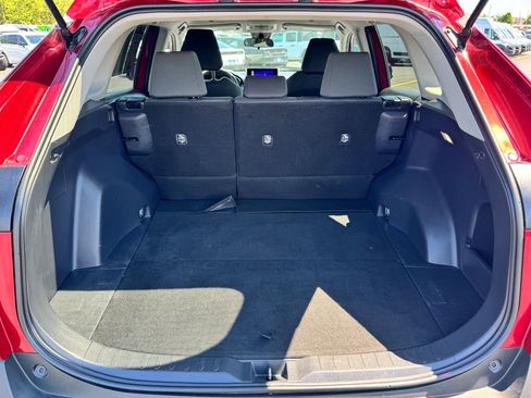 Used 2023 Toyota RAV4 XLE FWD image 16