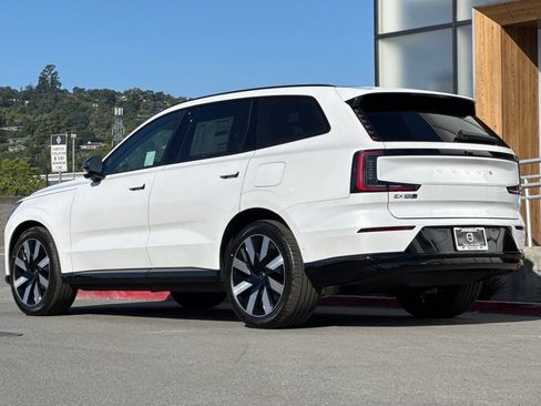 New 2026 Volvo EX90 Ultra AWD/4WD image 6