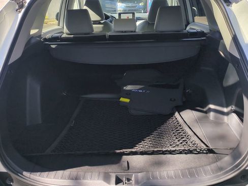 Used 2023 Toyota RAV4 XLE Premium image 12