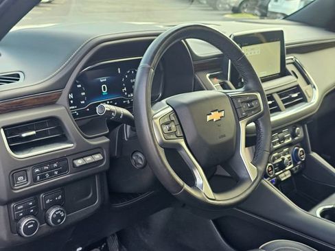 Used 2023 Chevrolet Tahoe Premier AWD/4WD image 15
