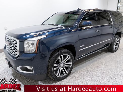 Used 2019 GMC Yukon XL Denali w/ Denali Ultimate Package RWD image 2