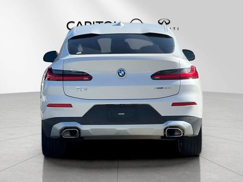 Used 2023 BMW X4 xDrive30i image 4