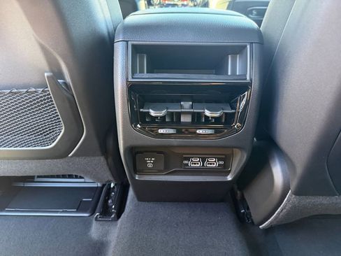 New 2025 Jeep Grand Cherokee Altitude image 26