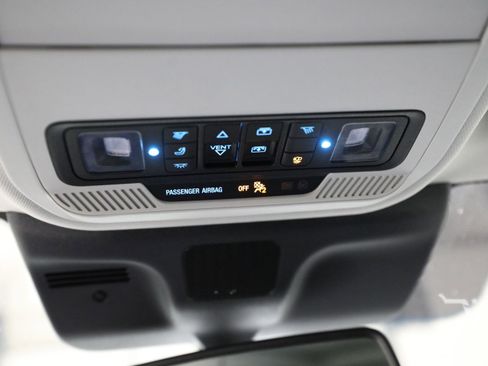 Used 2025 Ford Expedition Active AWD/4WD image 27