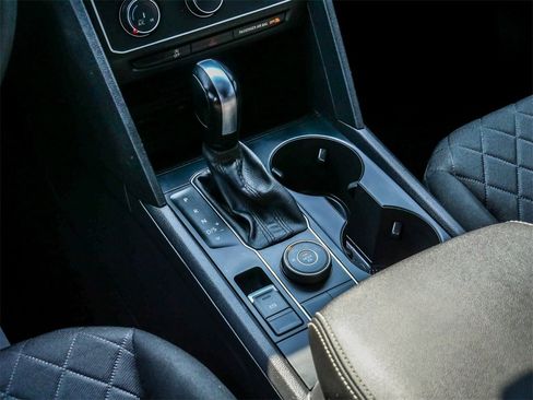 Used 2020 Volkswagen Atlas Cross Sport S image 27