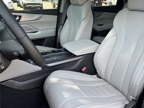 Used 2026 Acura MDX w/ Technology Package image 28