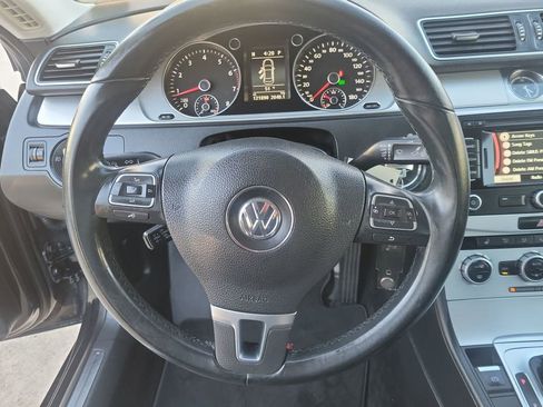 Used 2013 Volkswagen CC Sport image 22
