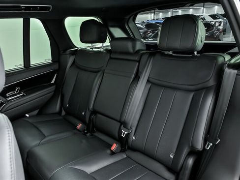 Used 2023 Land Rover Range Rover SE AWD/4WD image 24