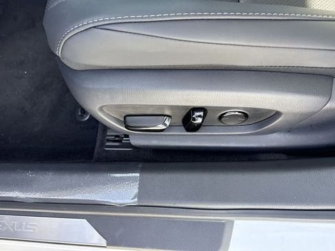 New 2025 Lexus ES 350 w/ Premium Package image 12