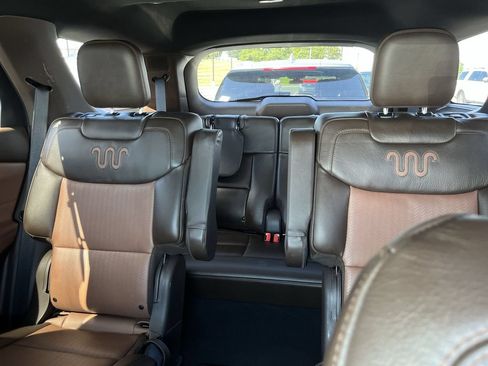 Used 2021 Ford Explorer King Ranch w/ Premium Technology Package AWD/4WD image 23