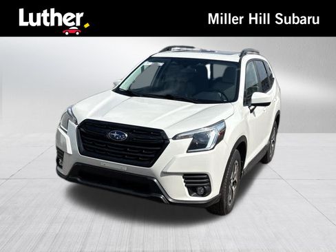 Used 2024 Subaru Forester Premium AWD/4WD image 1