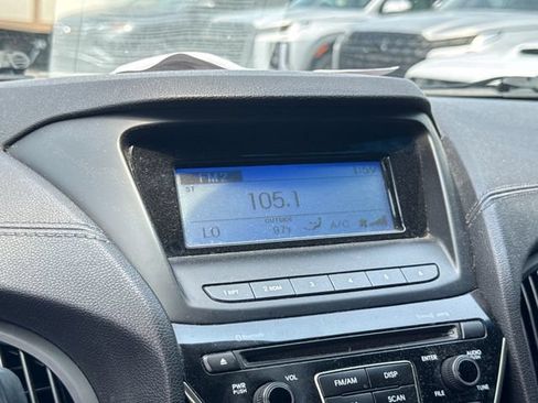 Used 2015 Hyundai Genesis 3.8 RWD image 19