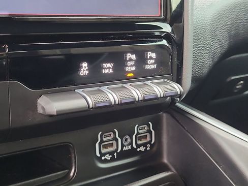 Used 2022 RAM 1500 Big Horn image 24