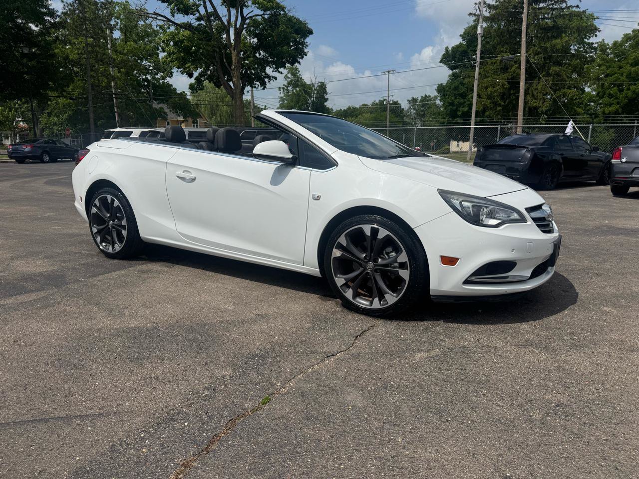 Used 2019 Buick Cascada Premium FWD image 1