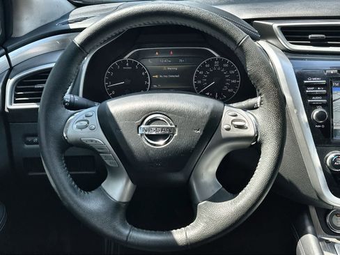 Used 2018 Nissan Murano SV image 20