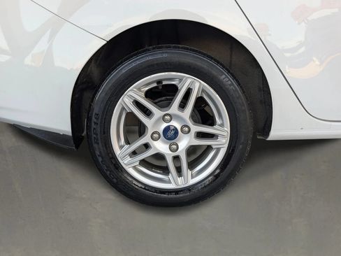 Used 2019 Ford Fiesta SE FWD image 11