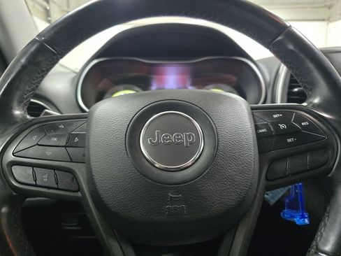 Used 2020 Jeep Cherokee Trailhawk AWD/4WD image 21