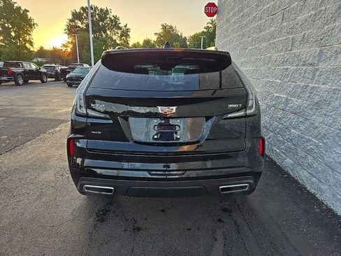Used 2024 Cadillac XT4 Sport w/ Cold Weather Package AWD/4WD image 5