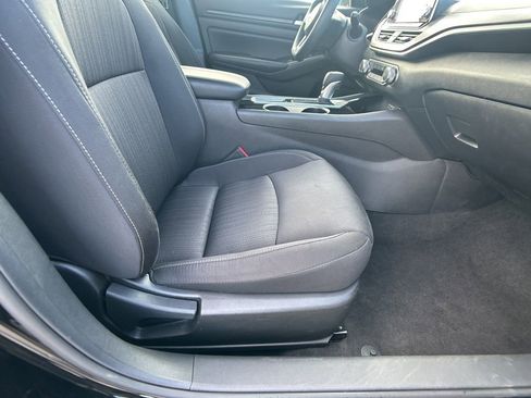 Used 2024 Nissan Altima 2.5 SV image 19