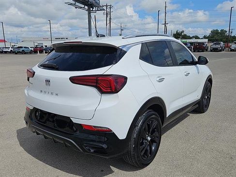 Used 2026 Buick Encore GX Sport Touring w/ Comfort Package FWD image 5
