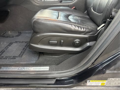 Used 2017 GMC Acadia Limited SLT AWD/4WD image 24