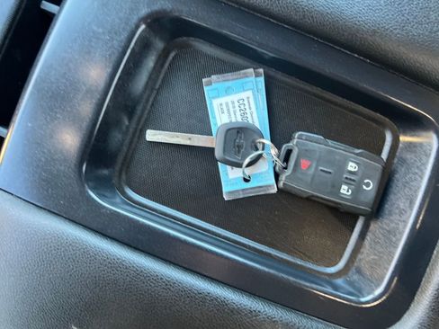 Used 2019 Chevrolet Silverado 1500 LT w/ All Star Edition image 29