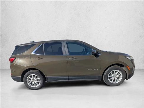 Used 2023 Chevrolet Equinox LT image 4