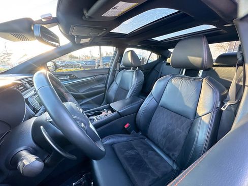 Used 2022 Nissan Maxima SR w/ Sport Mat Group image 10