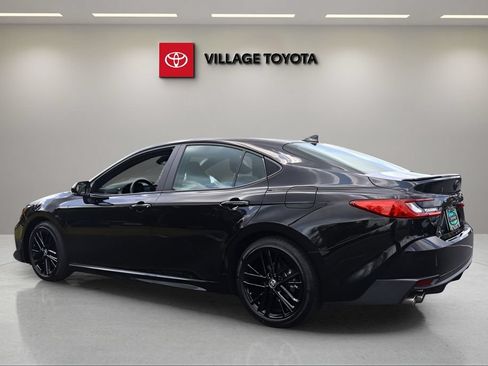 Certified 2026 Toyota Camry SE FWD image 3