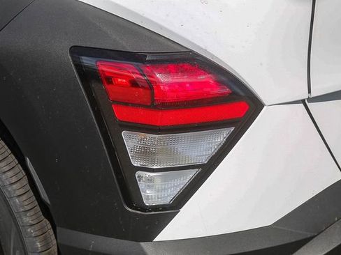 New 2025 Hyundai Kona SEL image 10